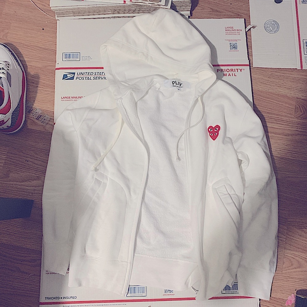 Comme des Garçons Play Overlapping Heart Zipped Hoodie